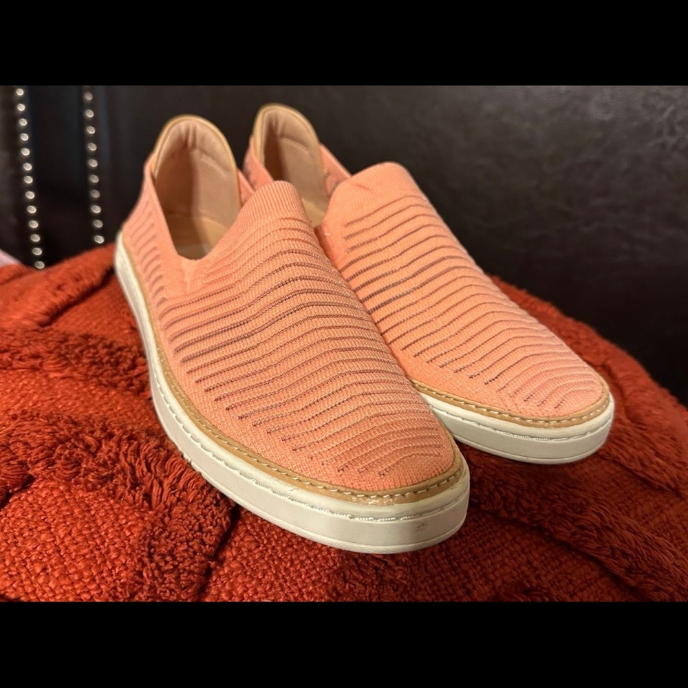 UGG Sneakers